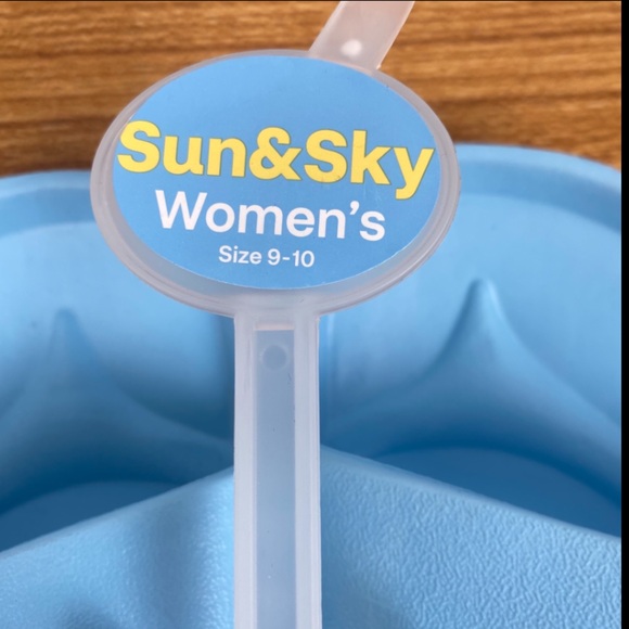 🌺 3/$25 🌺 Sun & Sky | Women’s Slip On Sandals Adjustable Strap Rubber Size 9-10 - Picture 2 of 5